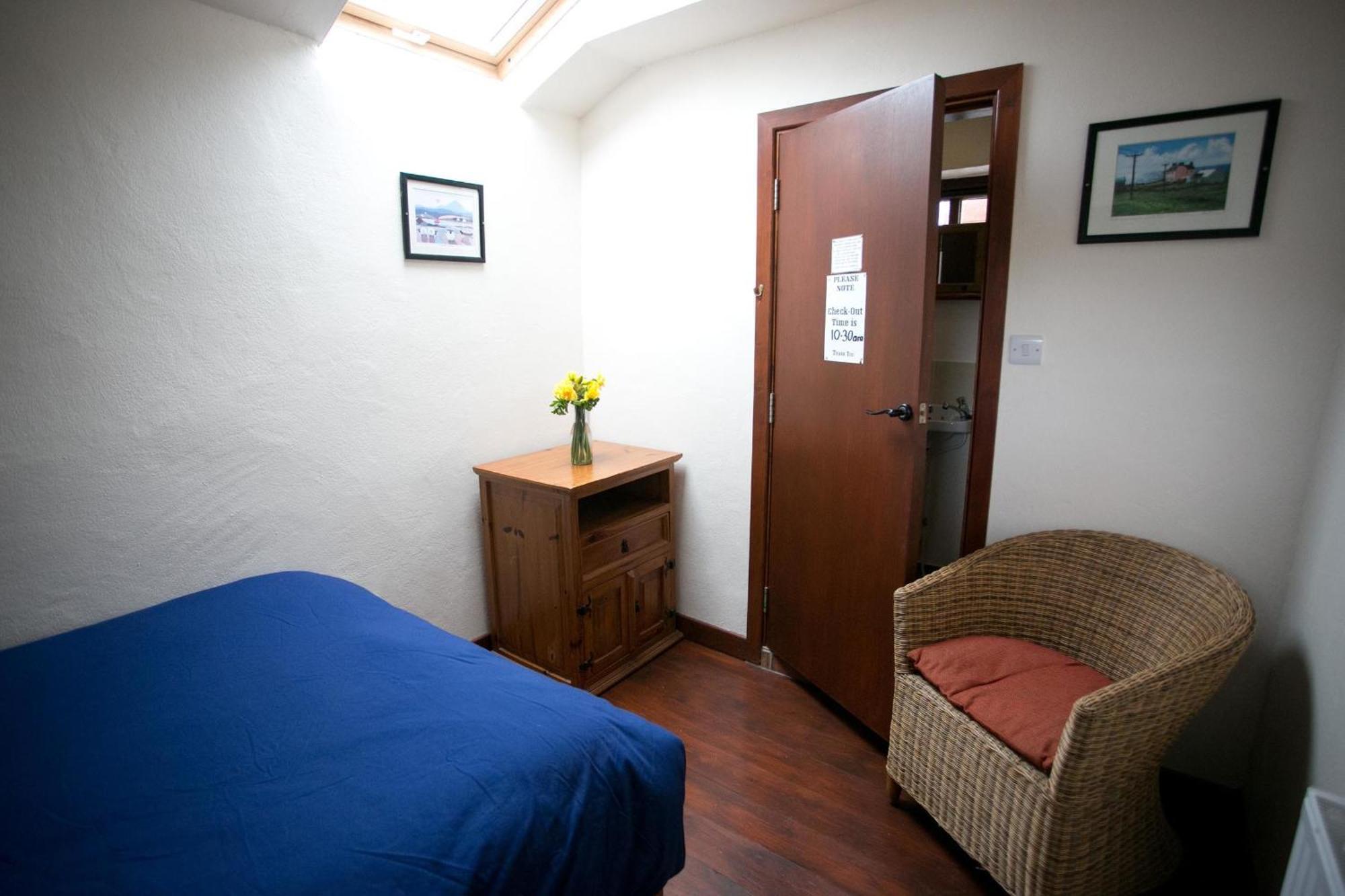 Aille River Tourist Hostel And Camping Doolin Quarto foto