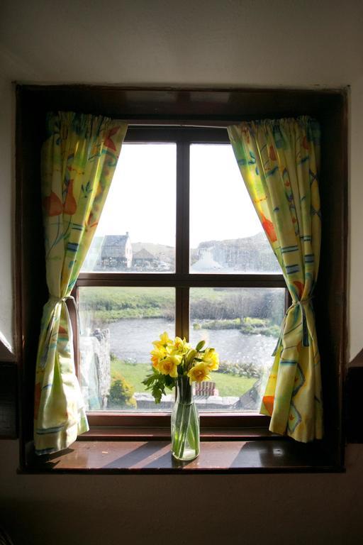 Aille River Tourist Hostel And Camping Doolin Quarto foto