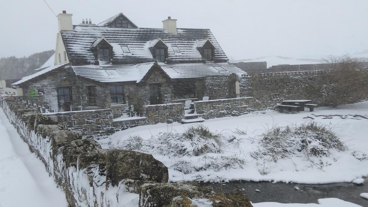 Aille River Tourist Hostel And Camping Doolin Exterior foto